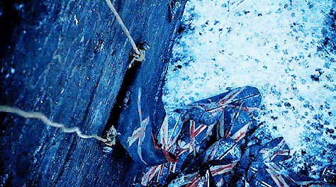 banners fall